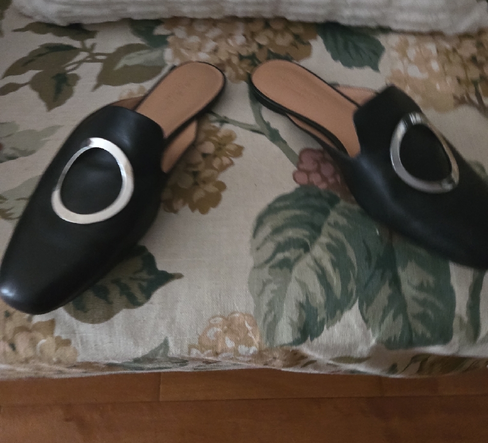 Elegant Black Mules with Silver Accent